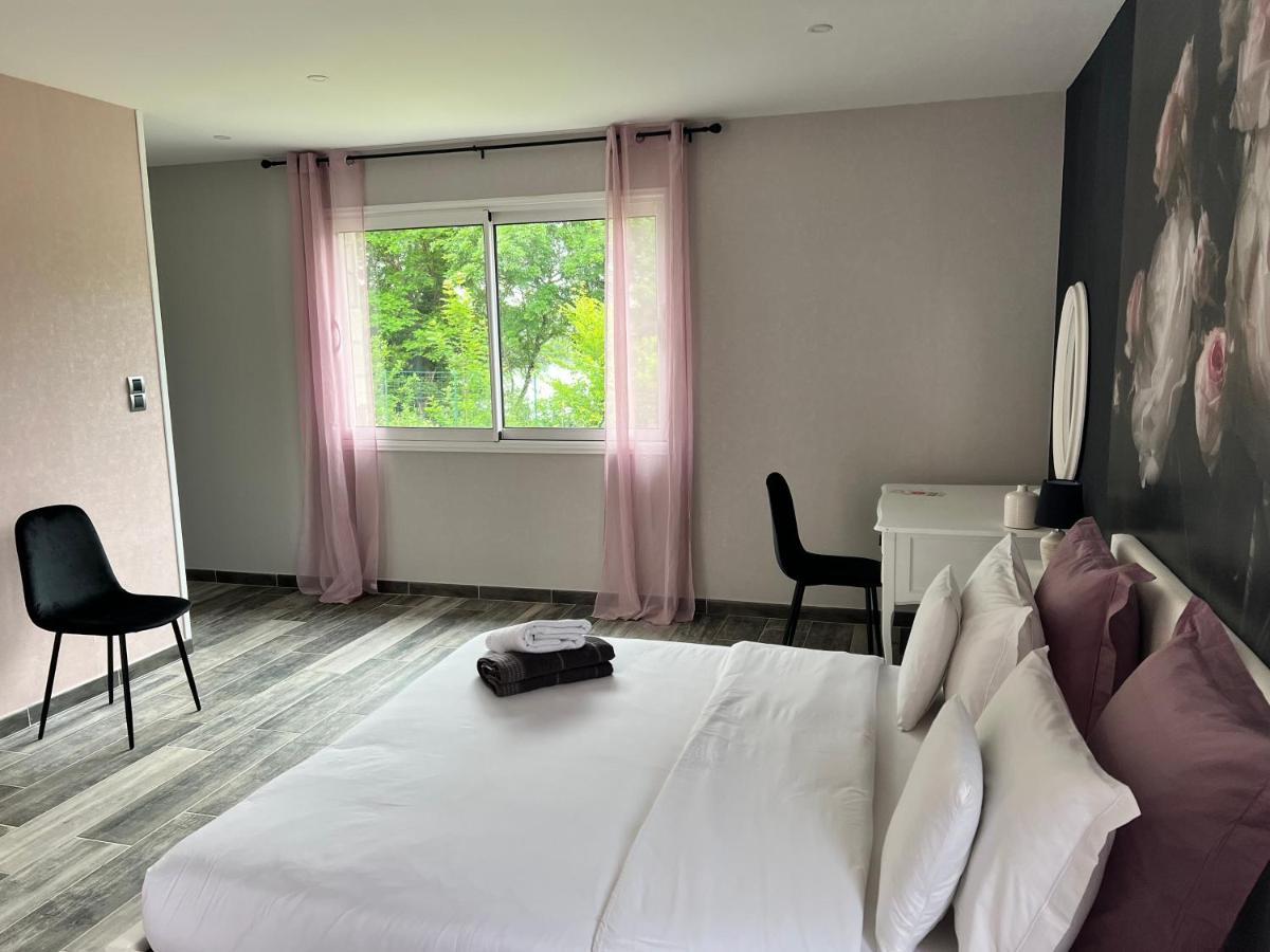 Chez Saliha Et Serge Lamarche-Sur-Saone Eksteriør billede